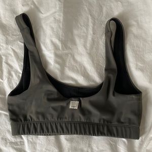 Vuori sports bra (green)